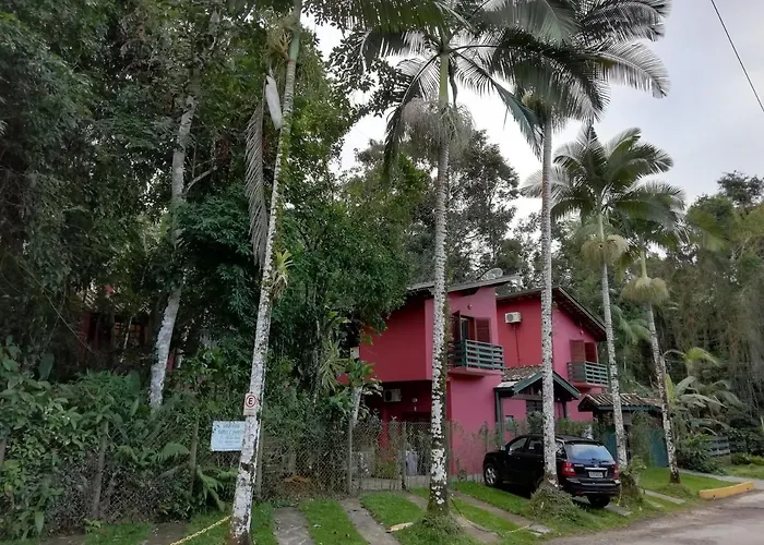 Villa Félix Suites e Chalés